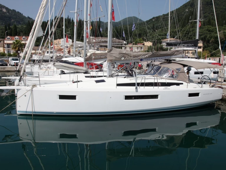 Noleggio barche Benítses economico Sun Odyssey 410