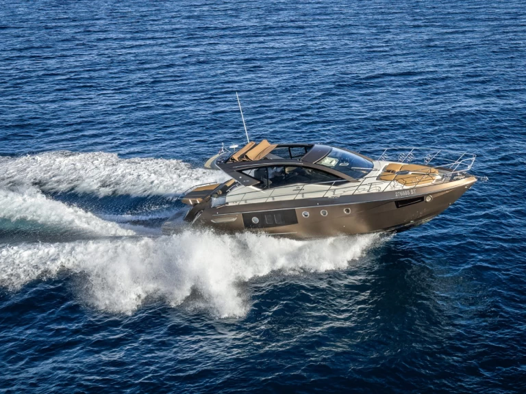 Yacht di lusso a noleggio a Spalato al miglior prezzo