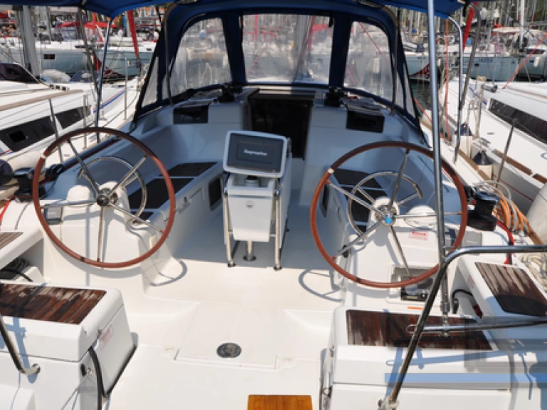 Noleggio barche Fethiye economico Sun Odyssey 409