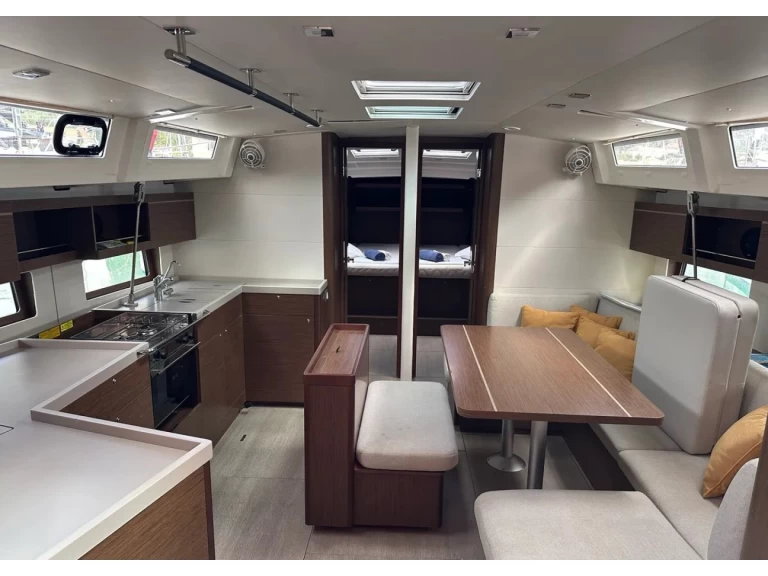 Noleggio Barca a vela Bénéteau con patente nautica