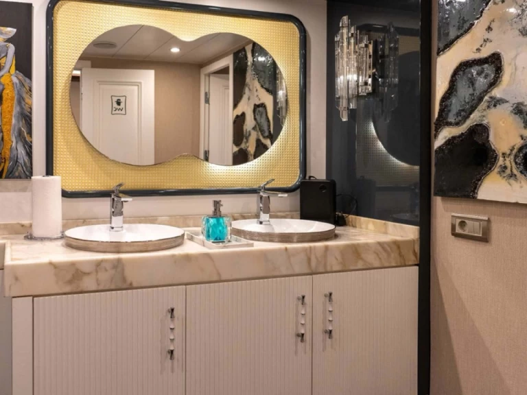 Noleggio Yacht di lusso  con patente nautica