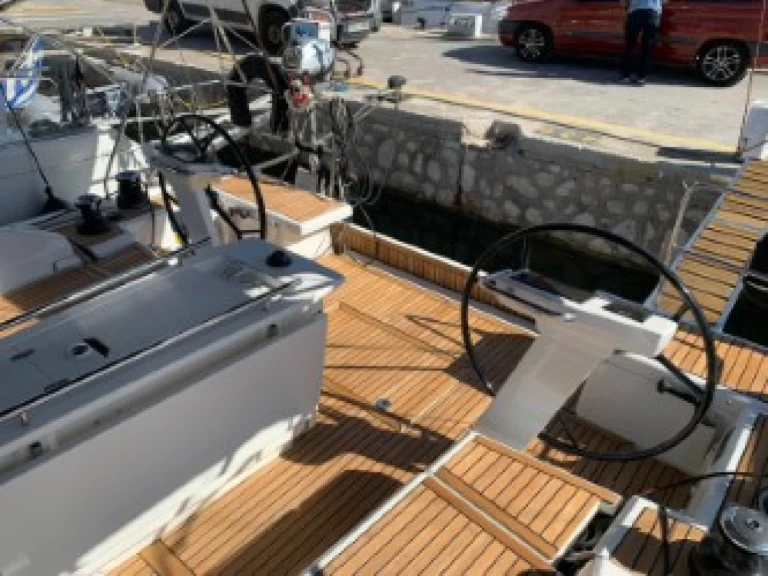 Noleggio barche Bénéteau Oceanis 46.1 a Álimos su Samboat