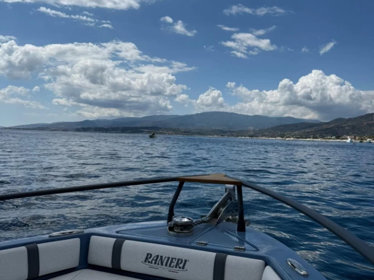 Noleggio barche Lignano Sabbiadoro economico Regal 1900 RS