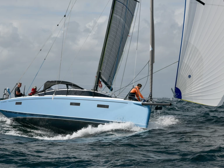 Noleggio barche La Rochelle economico JPK 39 FC