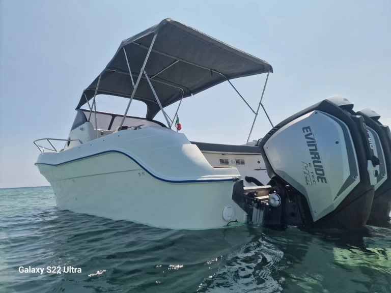 Noleggio Barca a motore Quicksilver con patente nautica