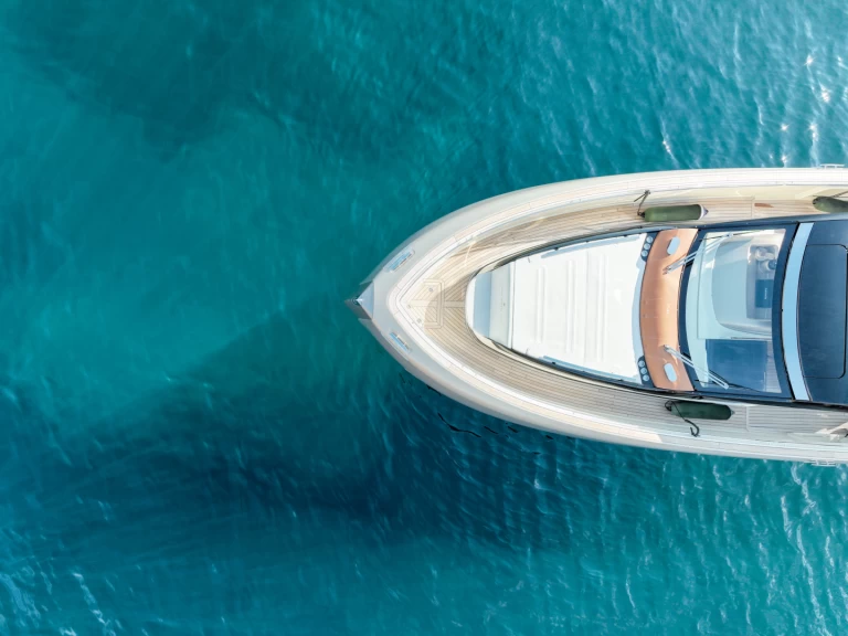 Barca a motore a noleggio a Port Pierre Canto al miglior prezzo