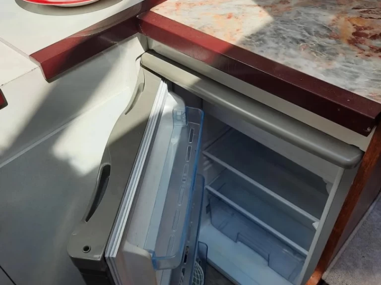 Noleggio barche Pola economico rivarama 44