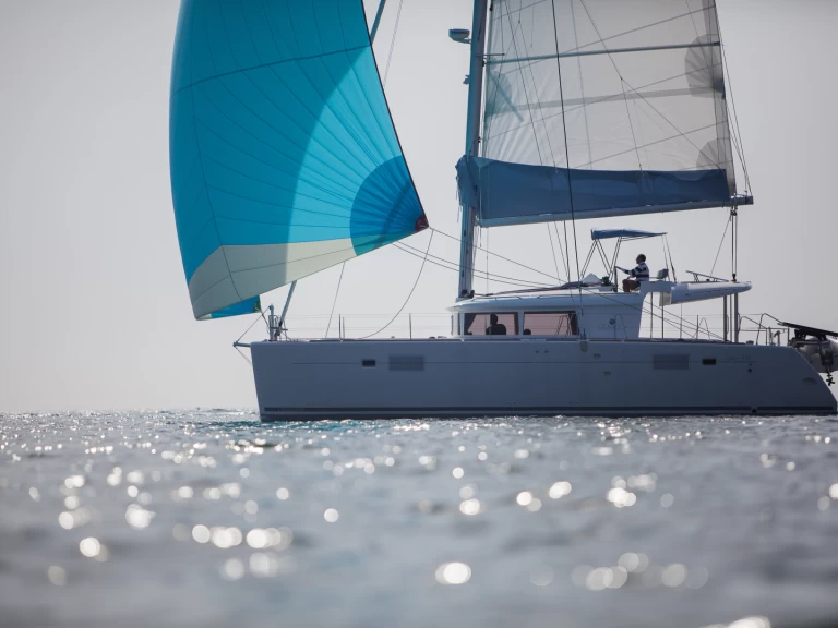 Lagoon Lagoon 450 F da affittare a  Marsiglia