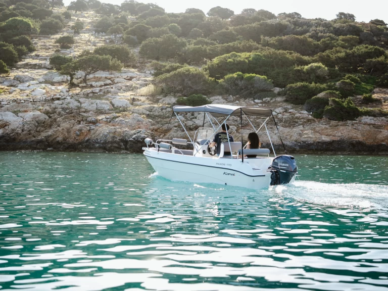 Noleggio Barca a motore Karel con patente nautica