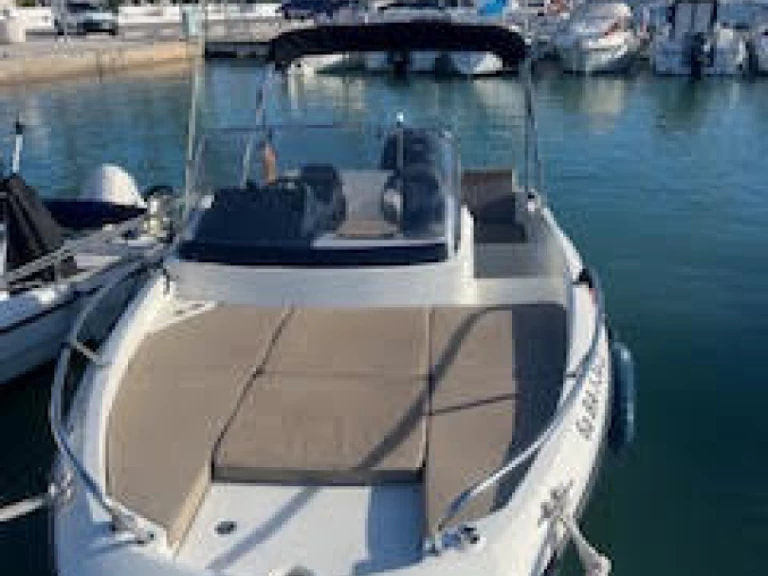 Noleggio Barca a motore a Castelldefels – Quicksilver Activ 605 Sundeck
