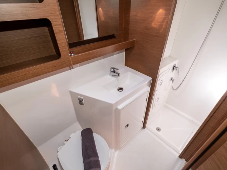 Noleggio Catamarano Lagoon con patente nautica