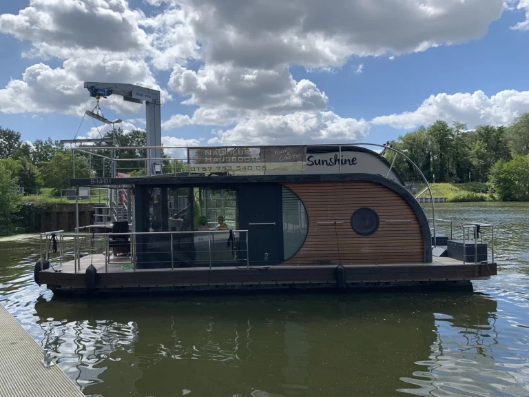 Noleggiare una Nautilus Hausboote Apartmentboot maxi a Buchholz