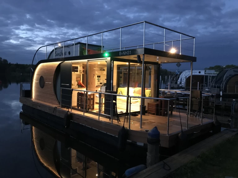 Noleggio a Buchholz – Nautilus Hausboote Apartmentboot maxi su SamBoat