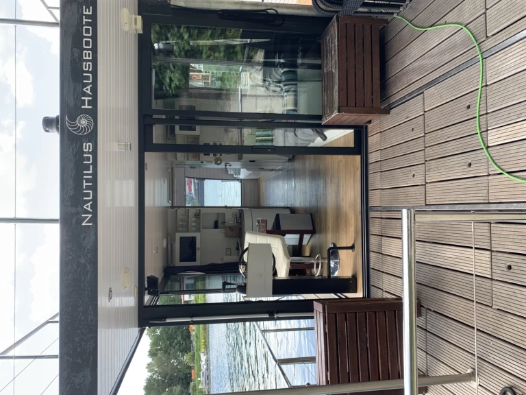 Noleggiare una Nautilus Hausboote Apartmentboot maxi a Buchholz