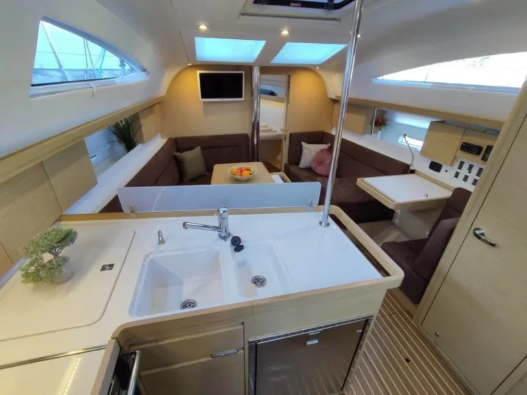 Noleggio a Baška Voda – Elan Impression 40 su SamBoat