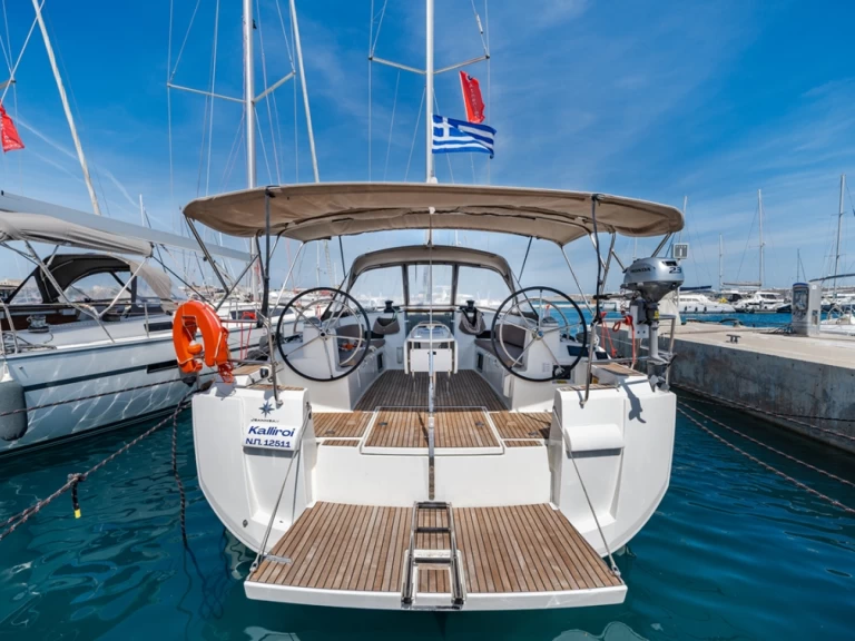 Noleggio barche Jeanneau Sun Odyssey 519 a Rodi (Citta) su Samboat