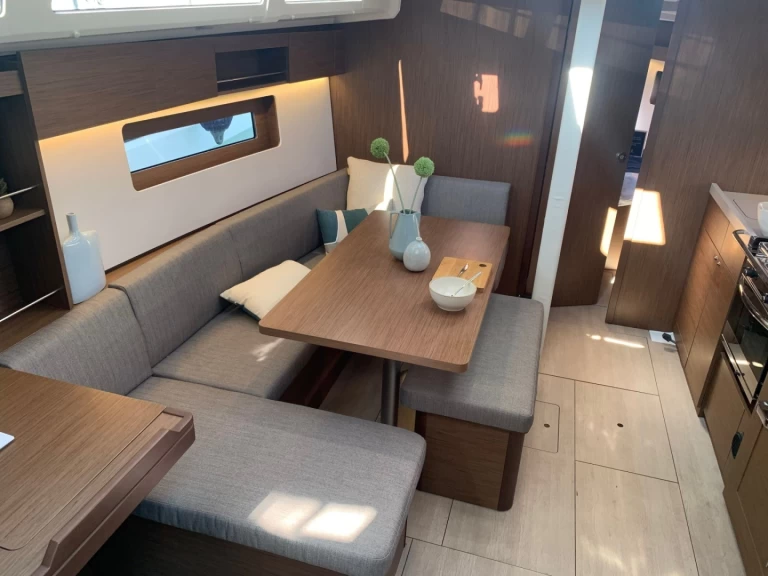 Noleggio Barca a vela Bénéteau con patente nautica