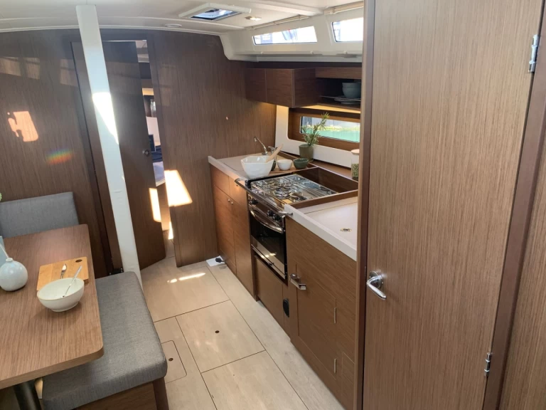 Noleggio Barca a vela a Port de La Base de Lorient – Bénéteau OCEANIS 37.1 OCEANIS 37.1