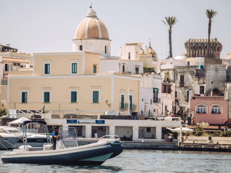 Noleggio Gommone a Forio – Sacs 750