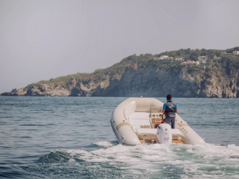 Noleggio a Forio – Alson 750 su SamBoat