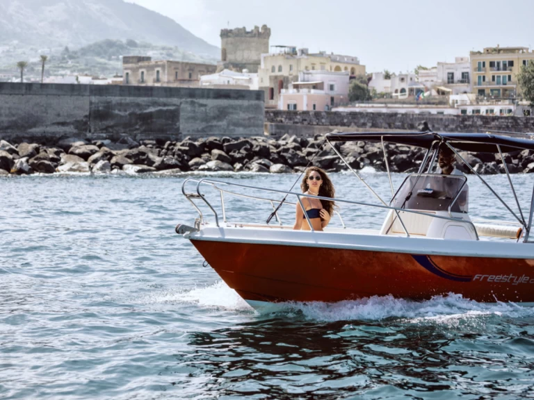 Noleggiare una Terminal Boat 21 a Forio