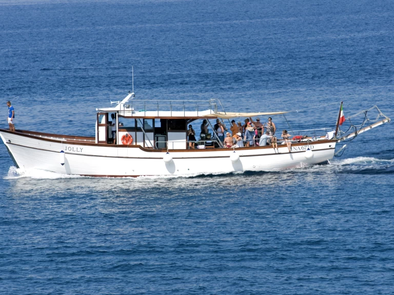 Noleggio Barca a motore a Ischia – Benetti Benetti MS 20