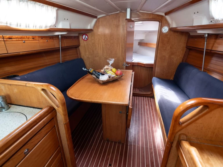 Noleggio barche Bavaria Bavaria 30 Cruiser a Pálairos su Samboat