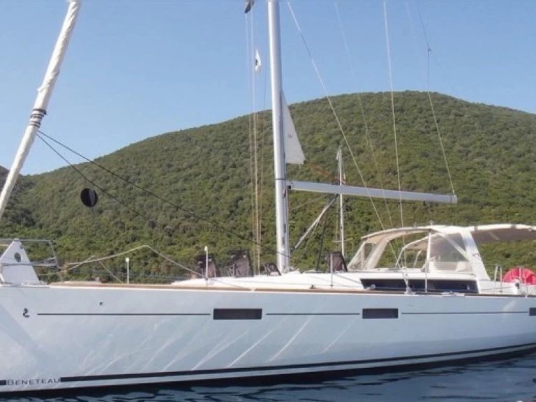 Noleggio Barca a vela Bénéteau con patente nautica