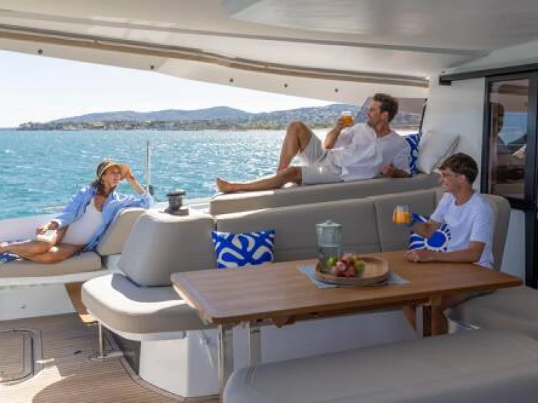 Noleggiare una Fountaine Pajot FP 44-4 a Palma de Maiorca