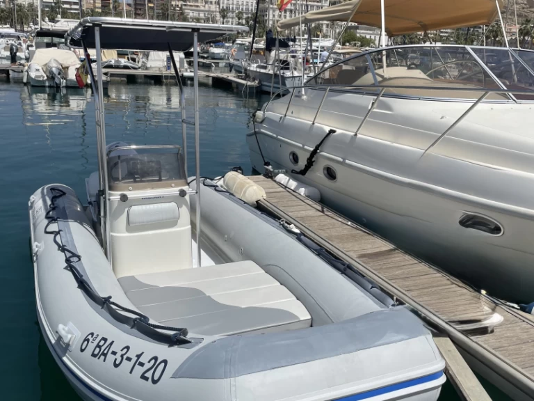 Noleggio Gommone a Calp / Calpe – Valiant DR 520