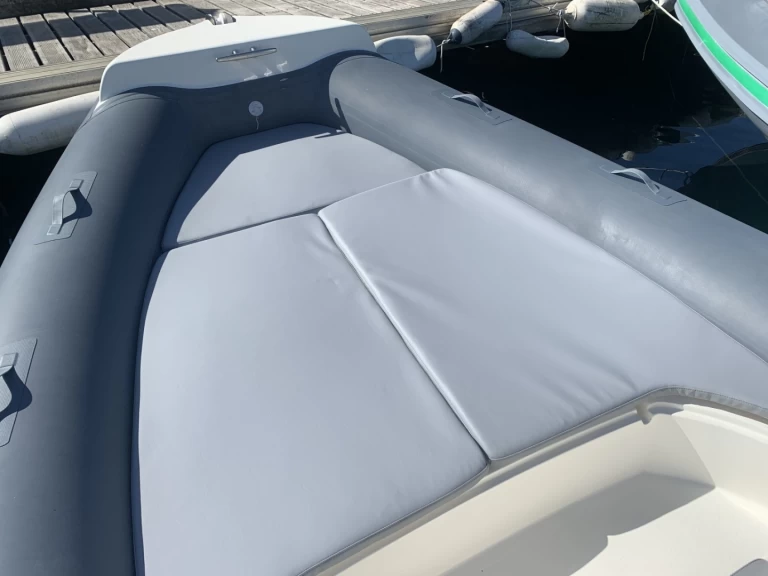 Noleggiare una Nautica Led Nautica Led 680 a Propriano