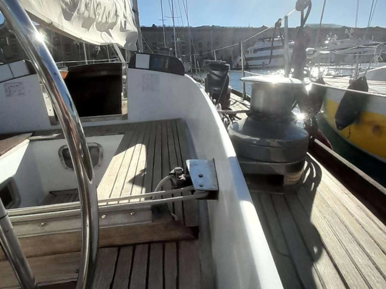 Noleggio Barca a vela con o senza skipper SWAN a Genova