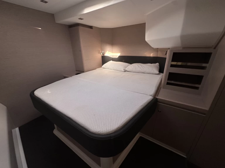 Noleggio Catamarano Dufour con patente nautica