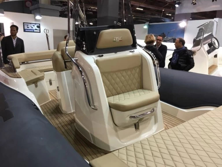 Noleggio a Hyères – Bsc 70 Sport su SamBoat