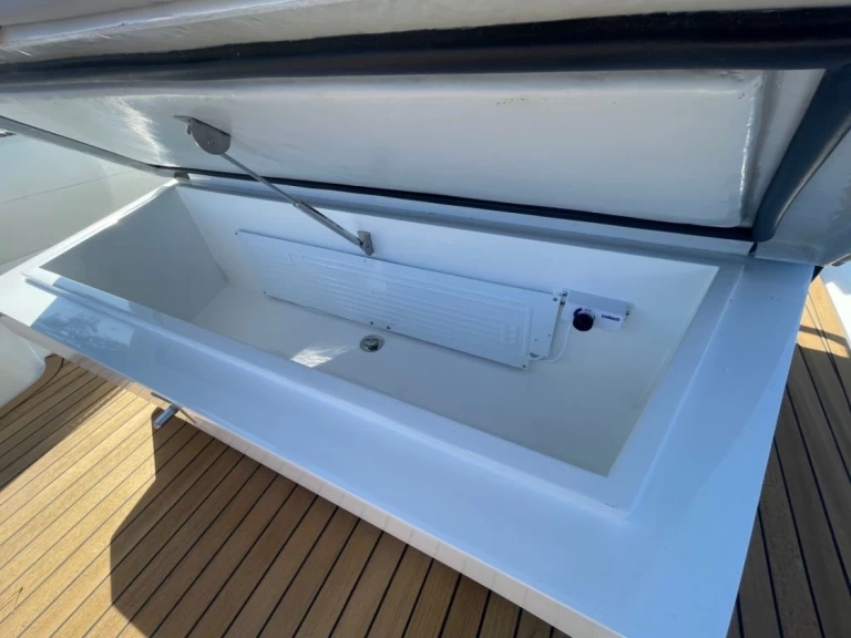 Noleggio a Hyères – Novamarine RH 1000 su SamBoat