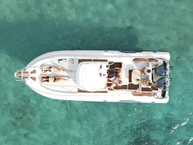 Noleggio Gommone a Porto-Vecchio – Capelli Tempest 900 WA