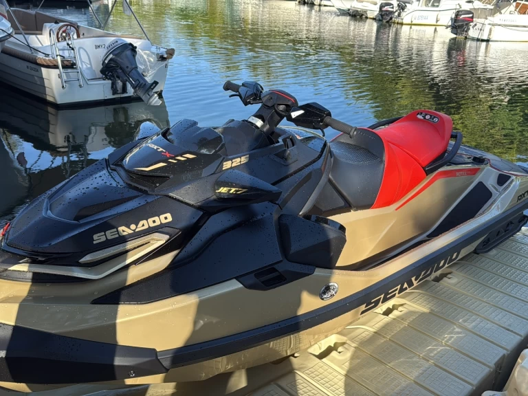 Noleggio a Mandelieu-la-Napoule – Sea-Doo RXT-X RS 325 su SamBoat
