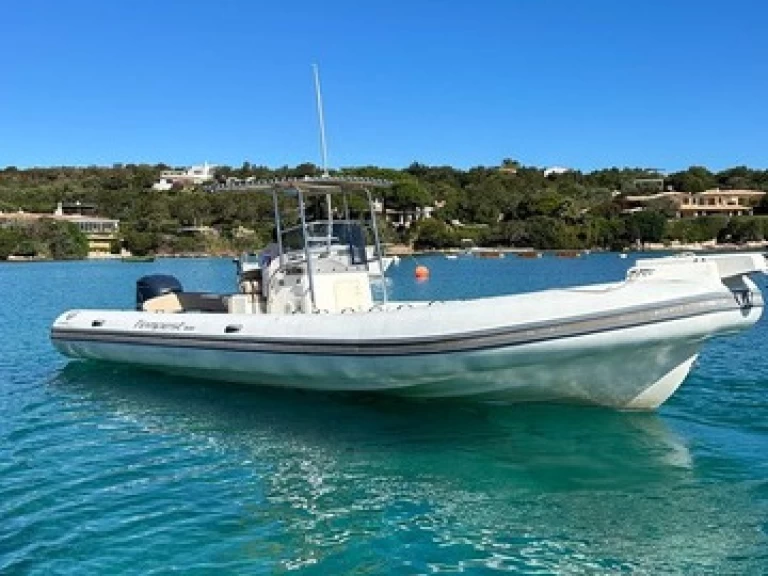 Noleggio a Poltu Quatu –  Capelli 900 Sun 250 HP su SamBoat