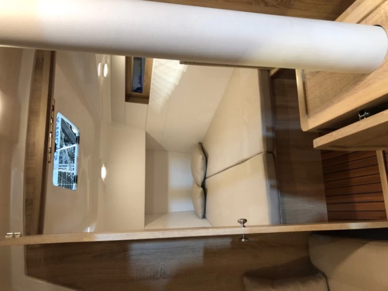 Noleggio Barca a vela con o senza skipper Viko a Poltu Quatu