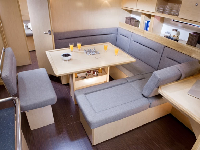 Barca a vela a noleggio a Punat al miglior prezzo