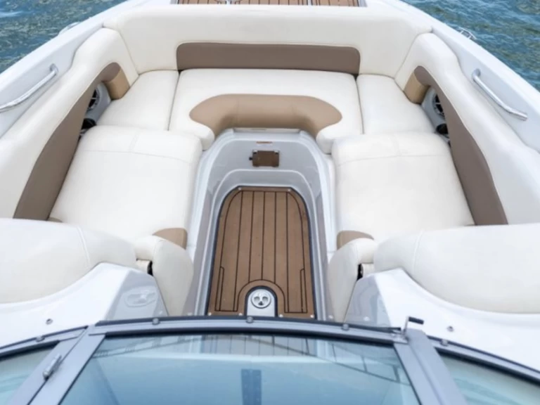Noleggio barche Crownline Eclipse E-4 a Miami Beach su Samboat