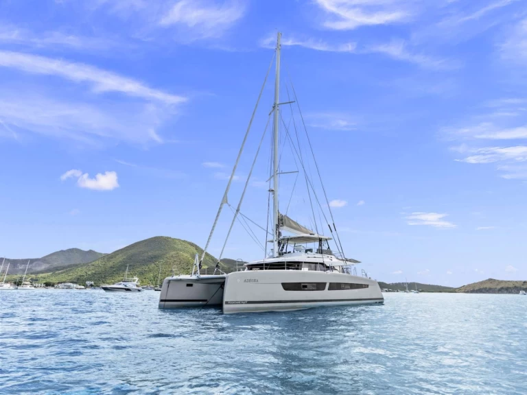 Noleggio Catamarano con o senza skipper Fountaine Pajot a Corsica