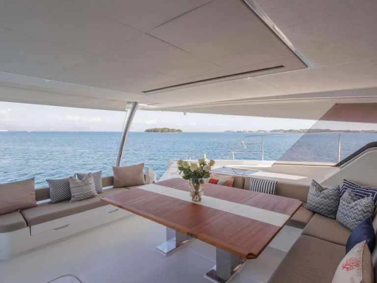 Yacht di lusso a noleggio a Corfù al miglior prezzo