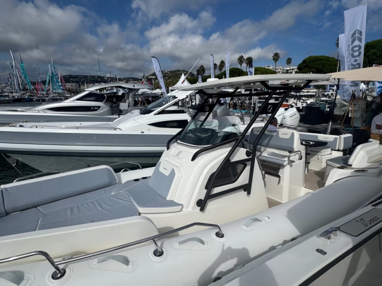 Noleggio barche Zodiac Medline 9 a Propriano su Samboat