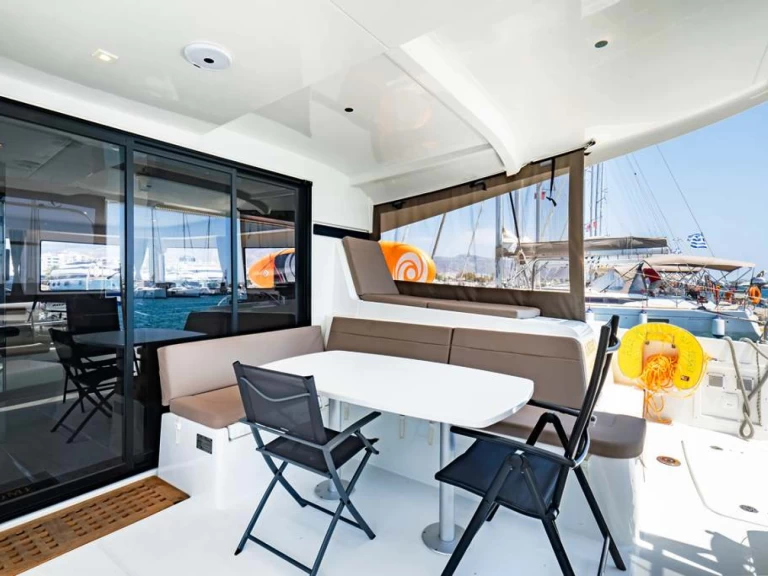 Noleggio barche Néa Péramos economico Lagoon 42