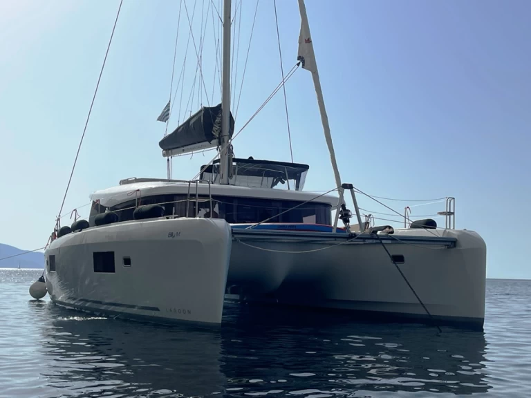 Noleggio Catamarano Lagoon con patente nautica