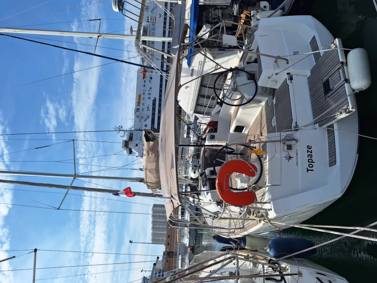 Noleggio barche Toulon economico Sun Odyssey 379