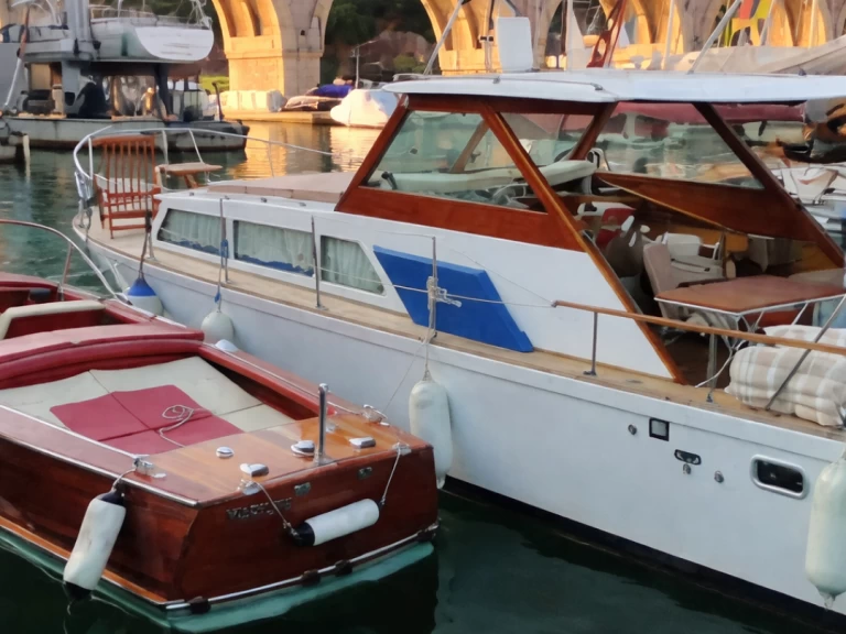 Noleggio barche Cannes economico Arcoa 1060