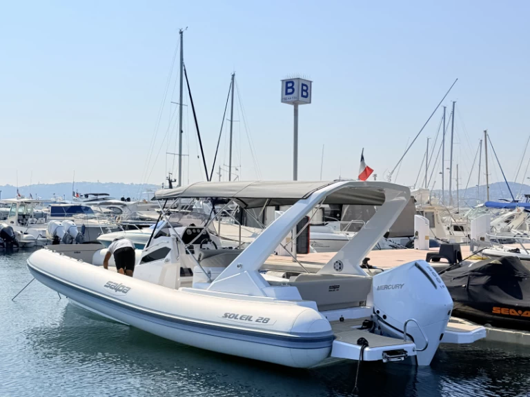 Noleggio Gommone a Juan-les-Pins – Salpa Salpa Soleil 28