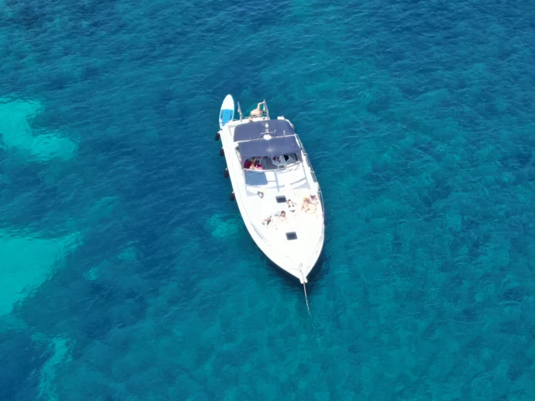 Noleggio a Cannes – Fairline Targa 42 su SamBoat